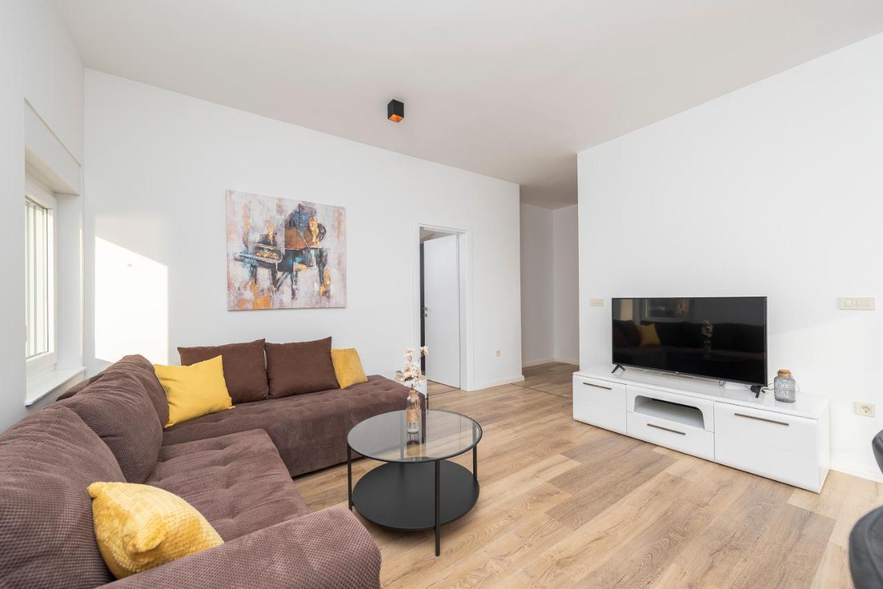 Villa Eni Apartments 1 曼德雷 外观 照片