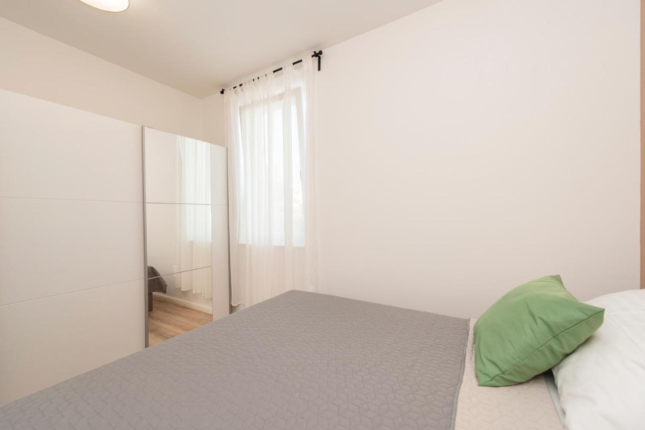 Villa Eni Apartments 1 曼德雷 外观 照片