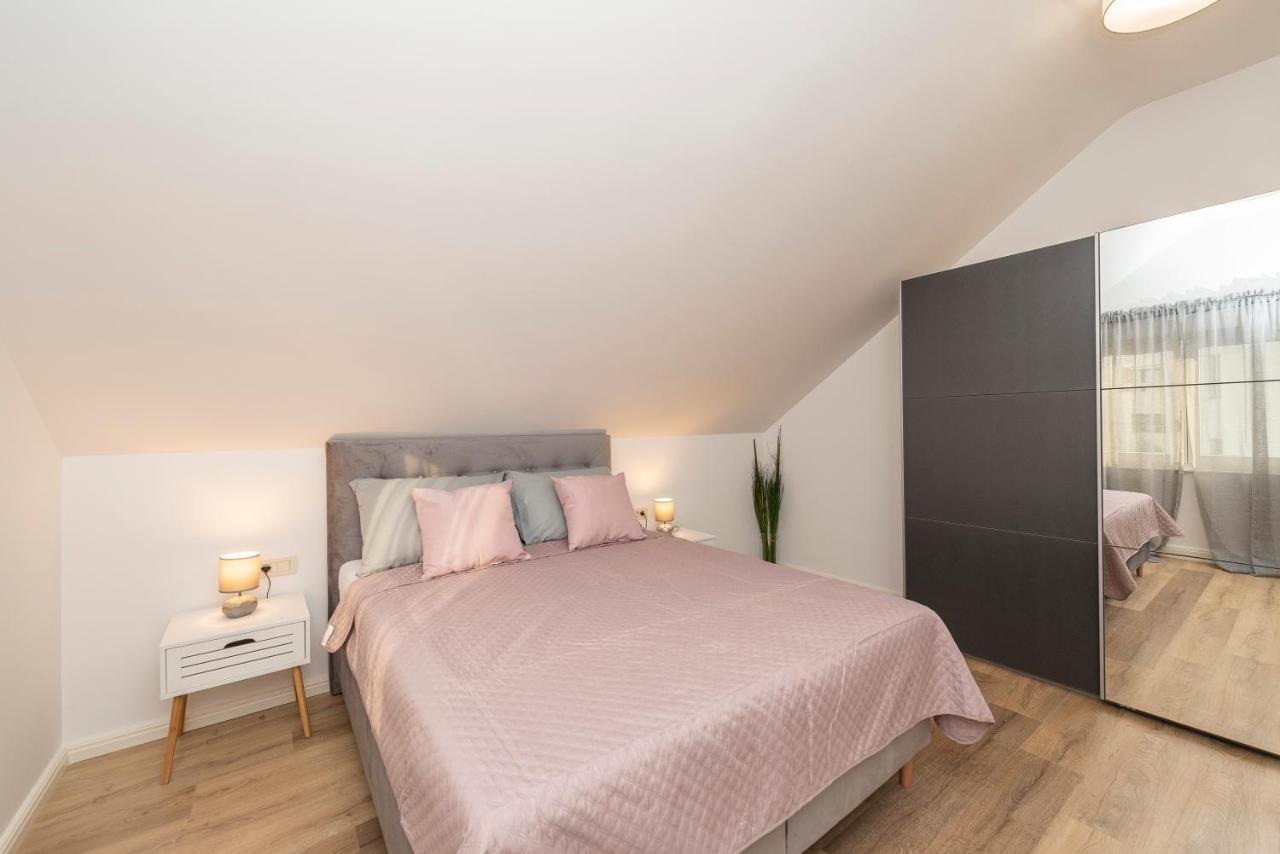 Villa Eni Apartments 1 曼德雷 外观 照片